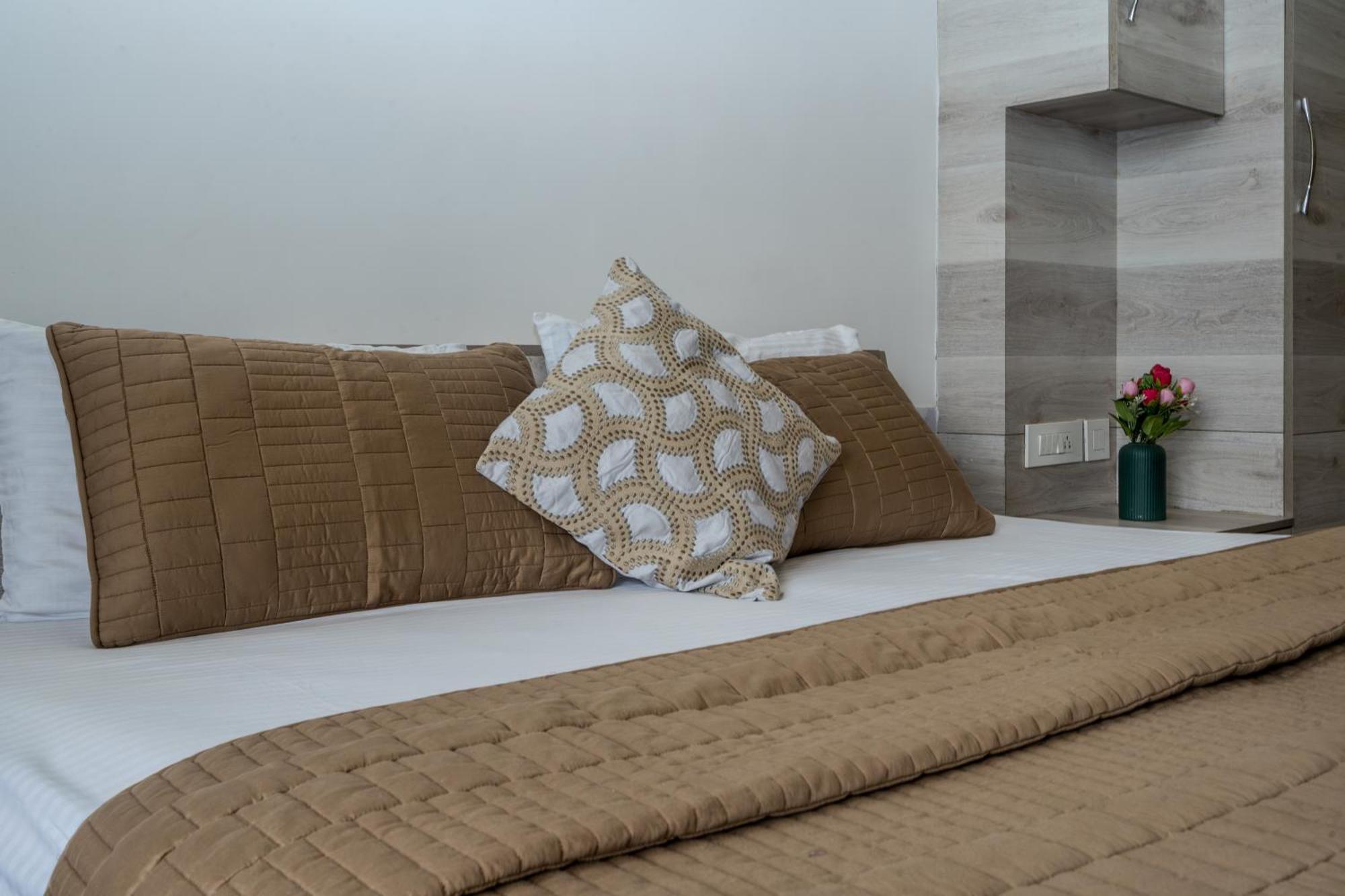 Stay Studio Hotel & Residences คูร์เคาน์ ภายนอก รูปภาพ